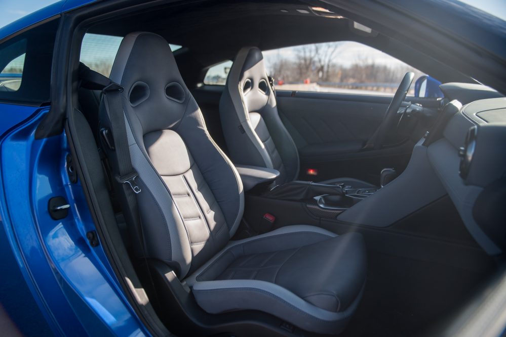 2020 Nissan GT-R Seats