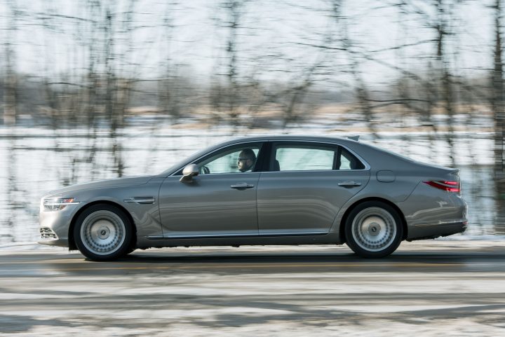 2020 Genesis G90