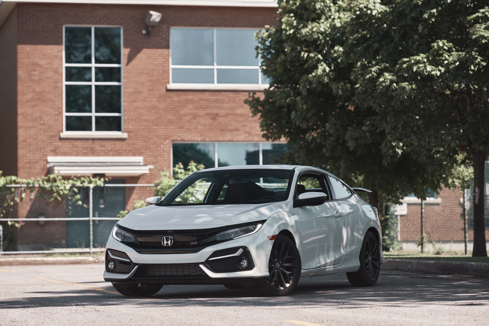 2020 Honda Civic Si Coupe in a parking lot