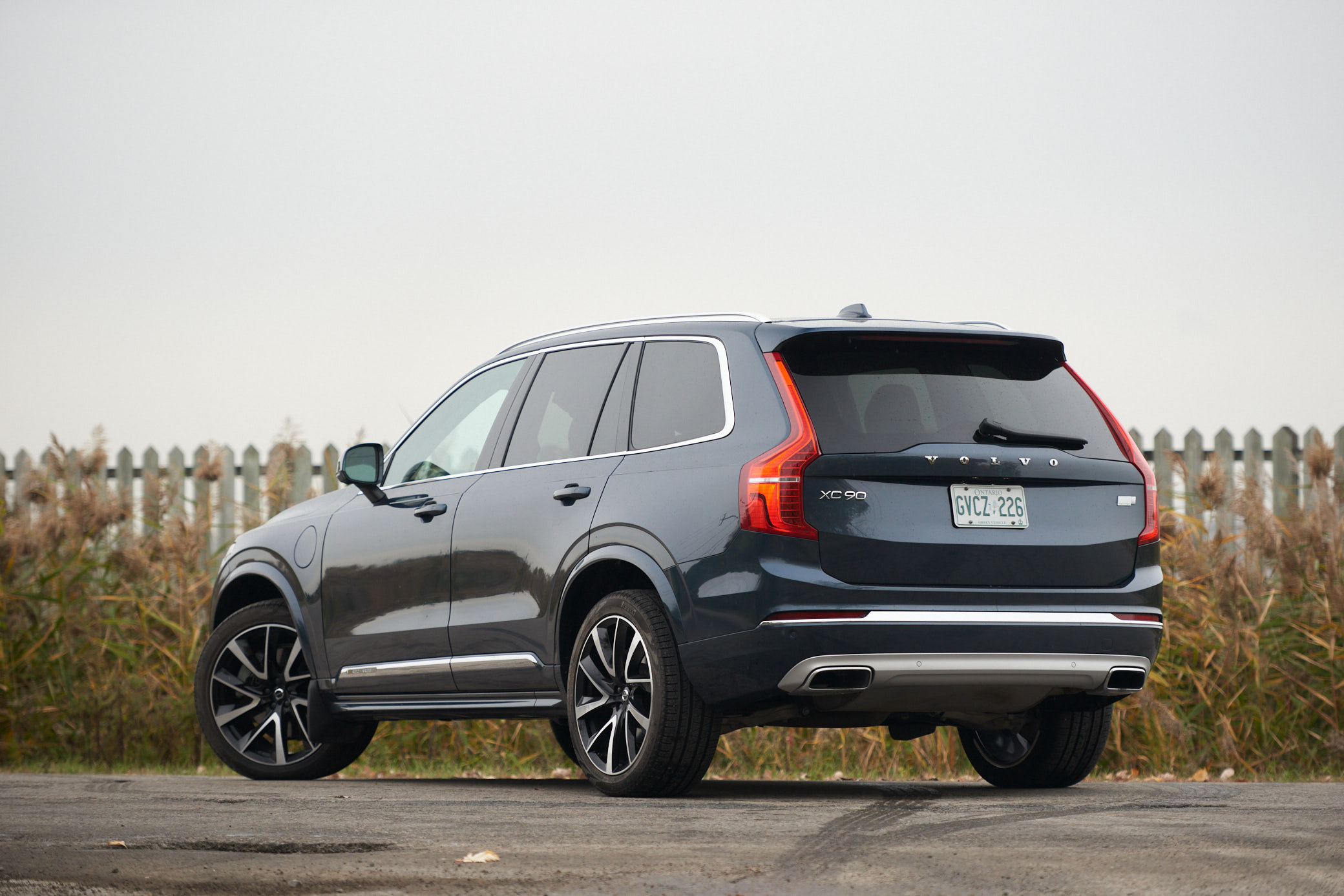 2022-volvo-xc90-recharge-somehow-still-feels-ahead-of-the-curve