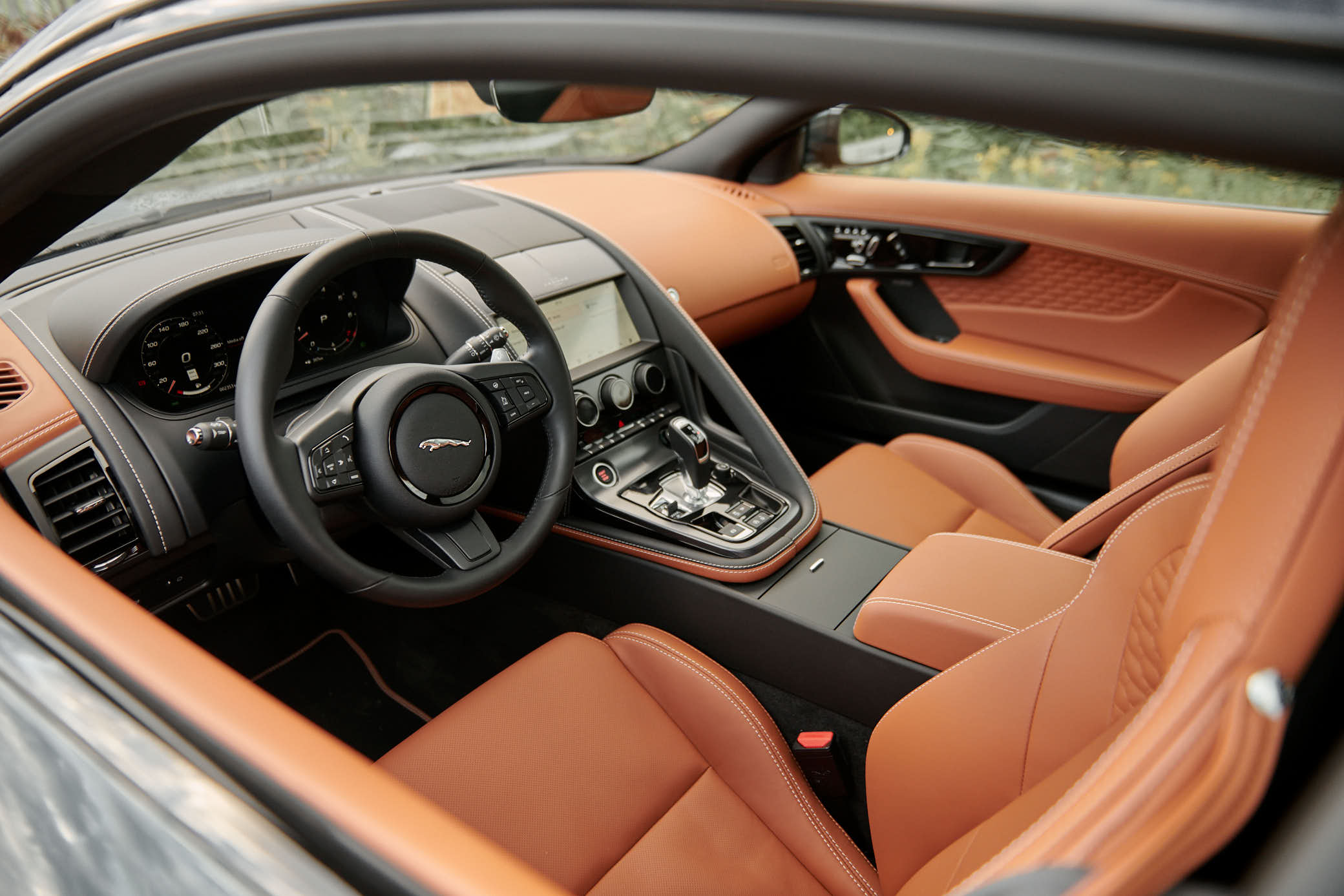 2023 Jaguar FType Proves That Modern Cars Can Still Have Character